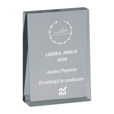 Trofeu din sticla 6,4 × 2 × 9 cm personalizat – Liderul anului